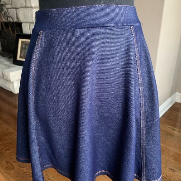 H&M‎ Denim Micro Mini Skirt - Picture 2 of 10